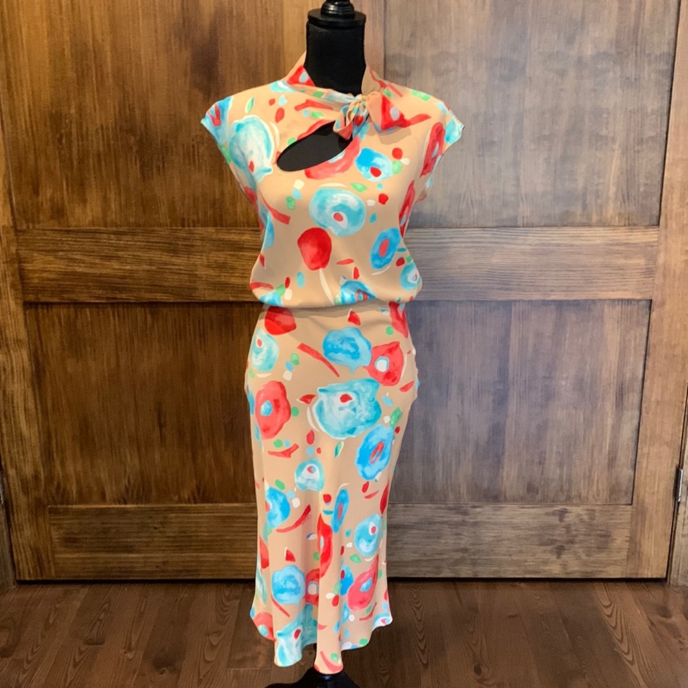 DVF dress size 8 cream with multi color pattern